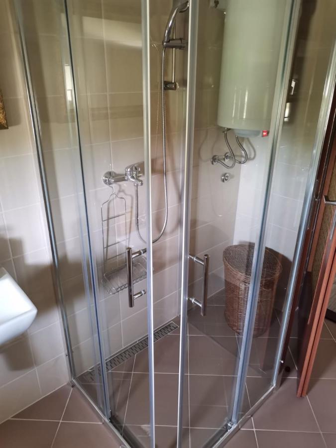 באניולה Apartments Oskar מראה חיצוני תמונה