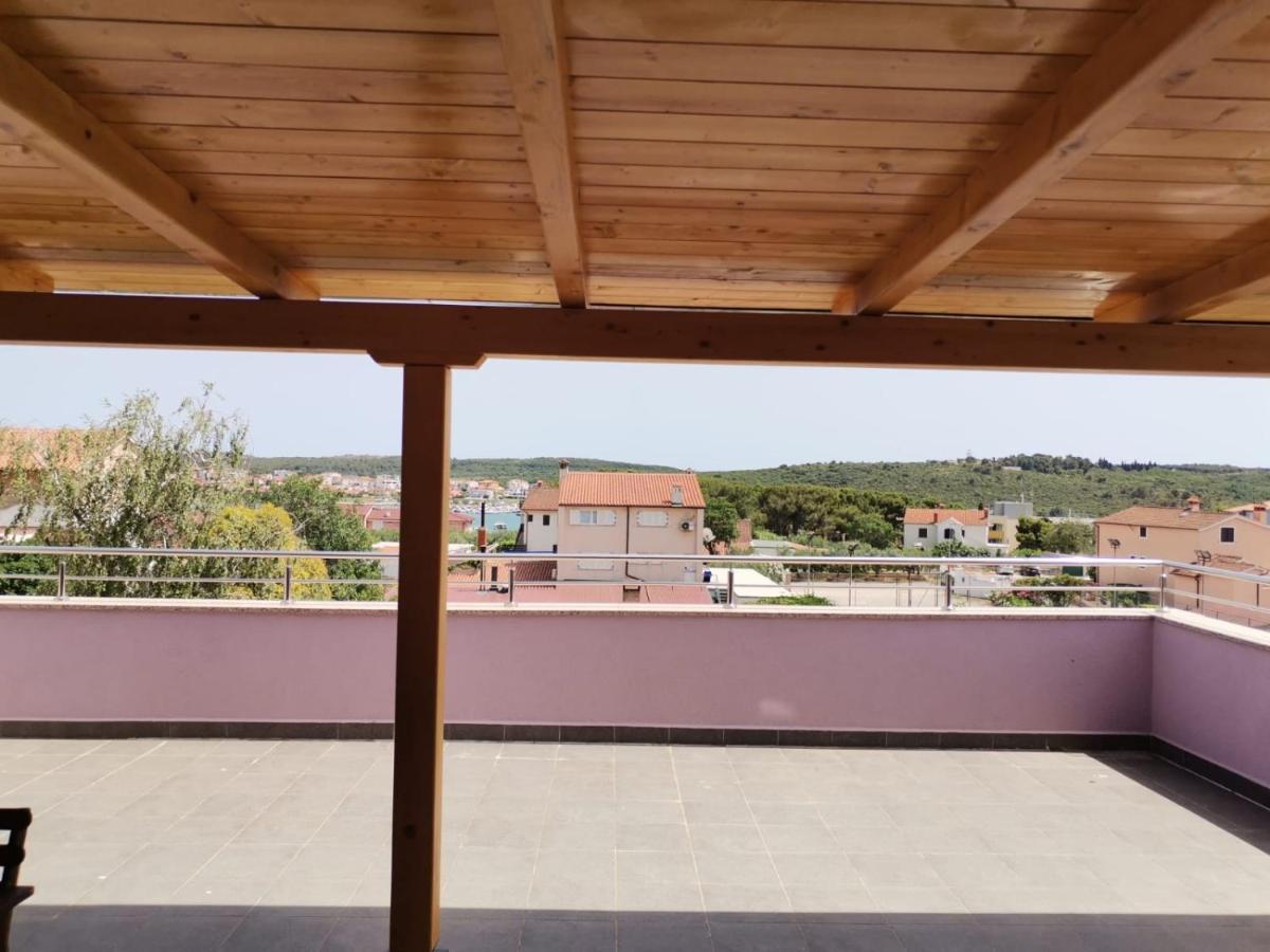 באניולה Apartments Oskar מראה חיצוני תמונה
