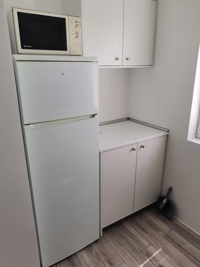 באניולה Apartments Oskar מראה חיצוני תמונה
